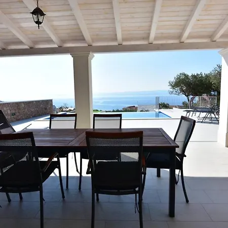 Katarina - Infinity Pool With Amazing View Bol