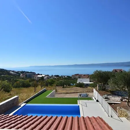 Katarina - Infinity Pool With Amazing View